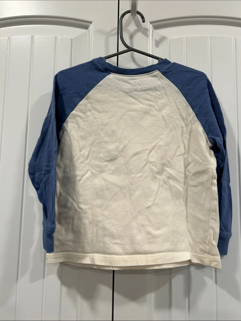 Old Navy Boys Long Sleeve Raglan Shirt in Navy and Cream with Light Blue Pocket